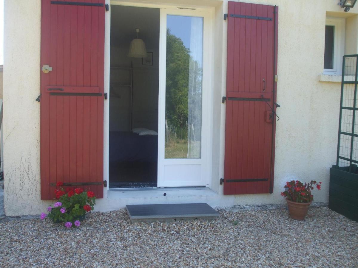 Les Chambres De Beauviel Saint-Jean-dʼEyraud Buitenkant foto